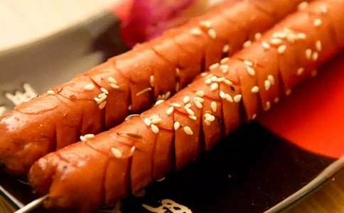 油炸火腿腸怎么做