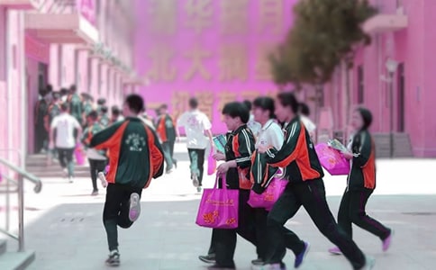 如何讓孩子在開(kāi)學(xué)快速進(jìn)入學(xué)習(xí)狀態(tài)