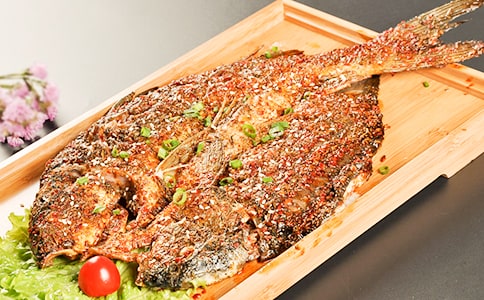 如何腌制烤魚(yú)