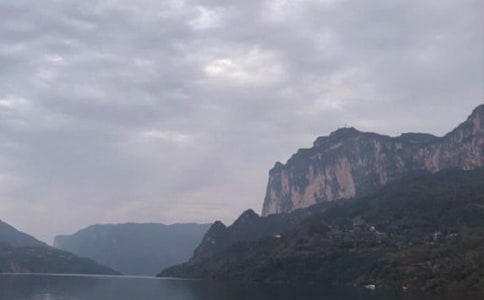 長江三峽導(dǎo)游詞介紹