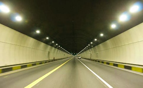 隧道行車安全注意事項(xiàng)有哪些