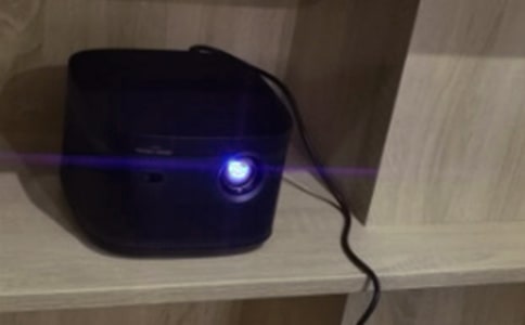 電腦連接投影儀的方法