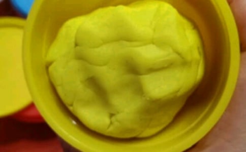 橡皮泥手工制作小茶壺